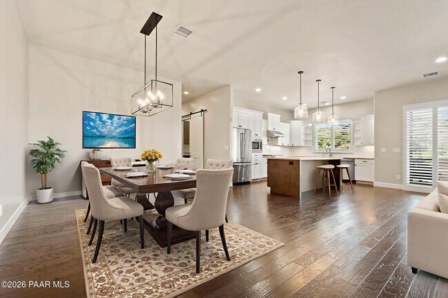 Building Photo - 1476 Sierry Peaks Dr