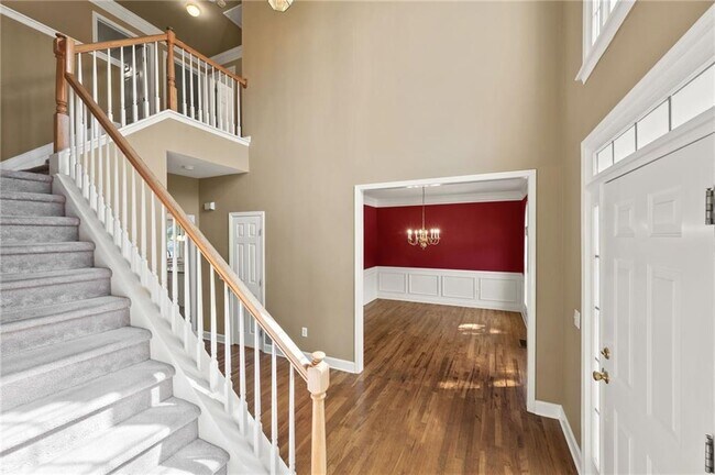 Building Photo - 10950 Kimball Crest Dr