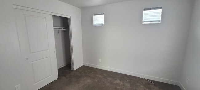 Building Photo - 4 Bedroom 3 Bathroom Upgrade Model Home