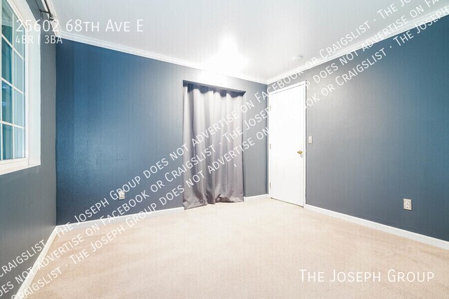 Building Photo - 25602 68th Ave E