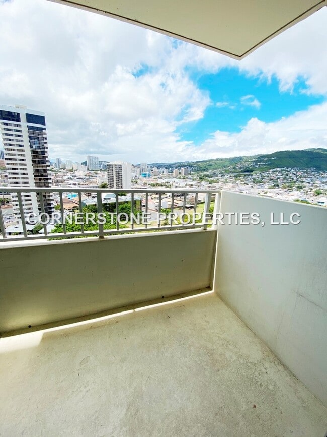 Building Photo - 796 Isenberg St