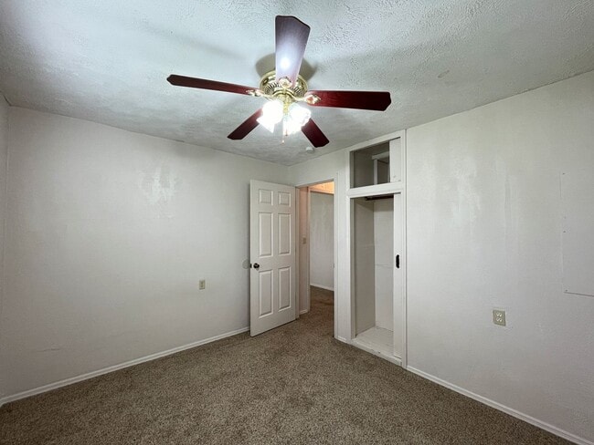 Building Photo - 3 Bed 2 Bath Home in Arlington