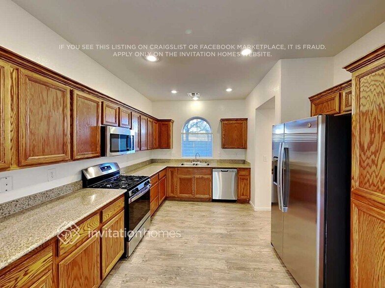 Building Photo - 936 Douglas Flat Pl