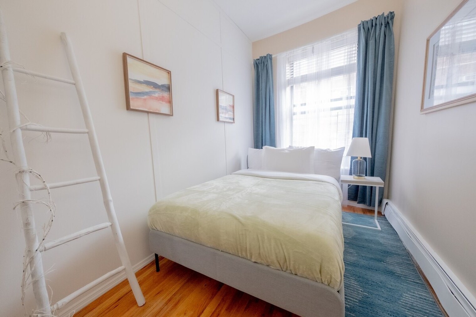 Building Photo - 240 W 112th St