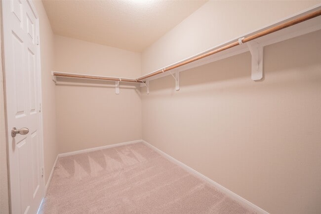 Building Photo - 9976 Western Ridge Way