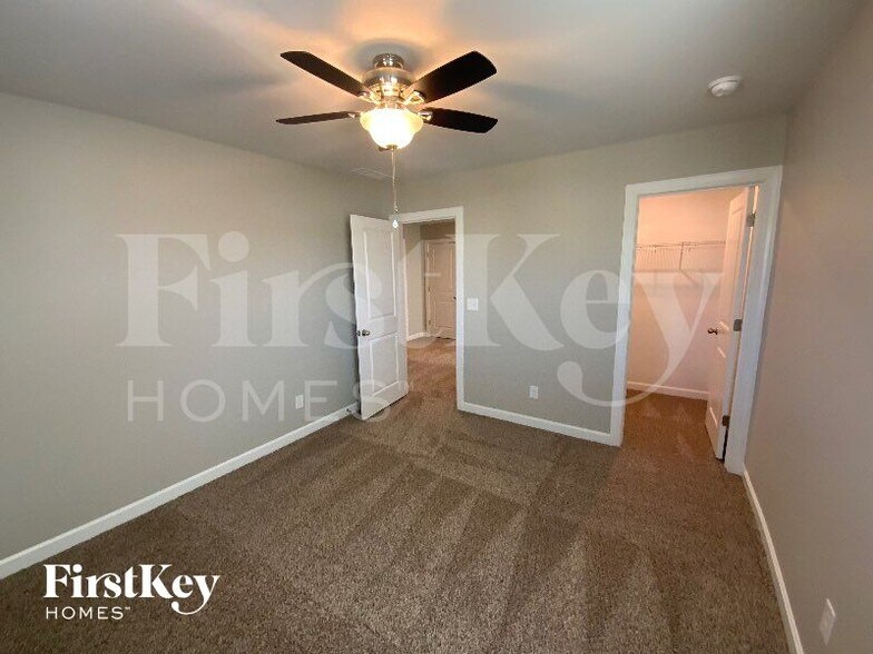 Building Photo - 11733 Mesquite Rd