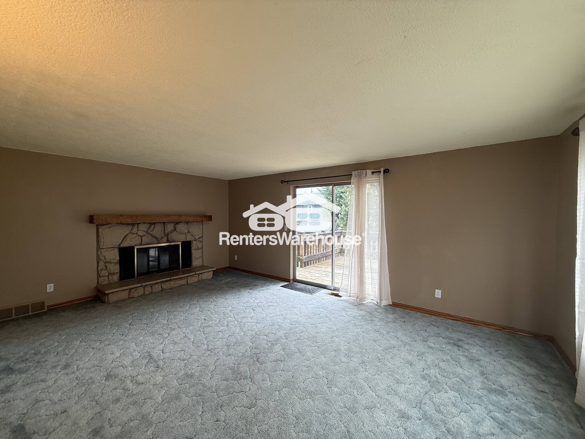 Building Photo - 11920 SE 210th Pl