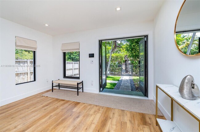 Building Photo - BAY VISTA PARK