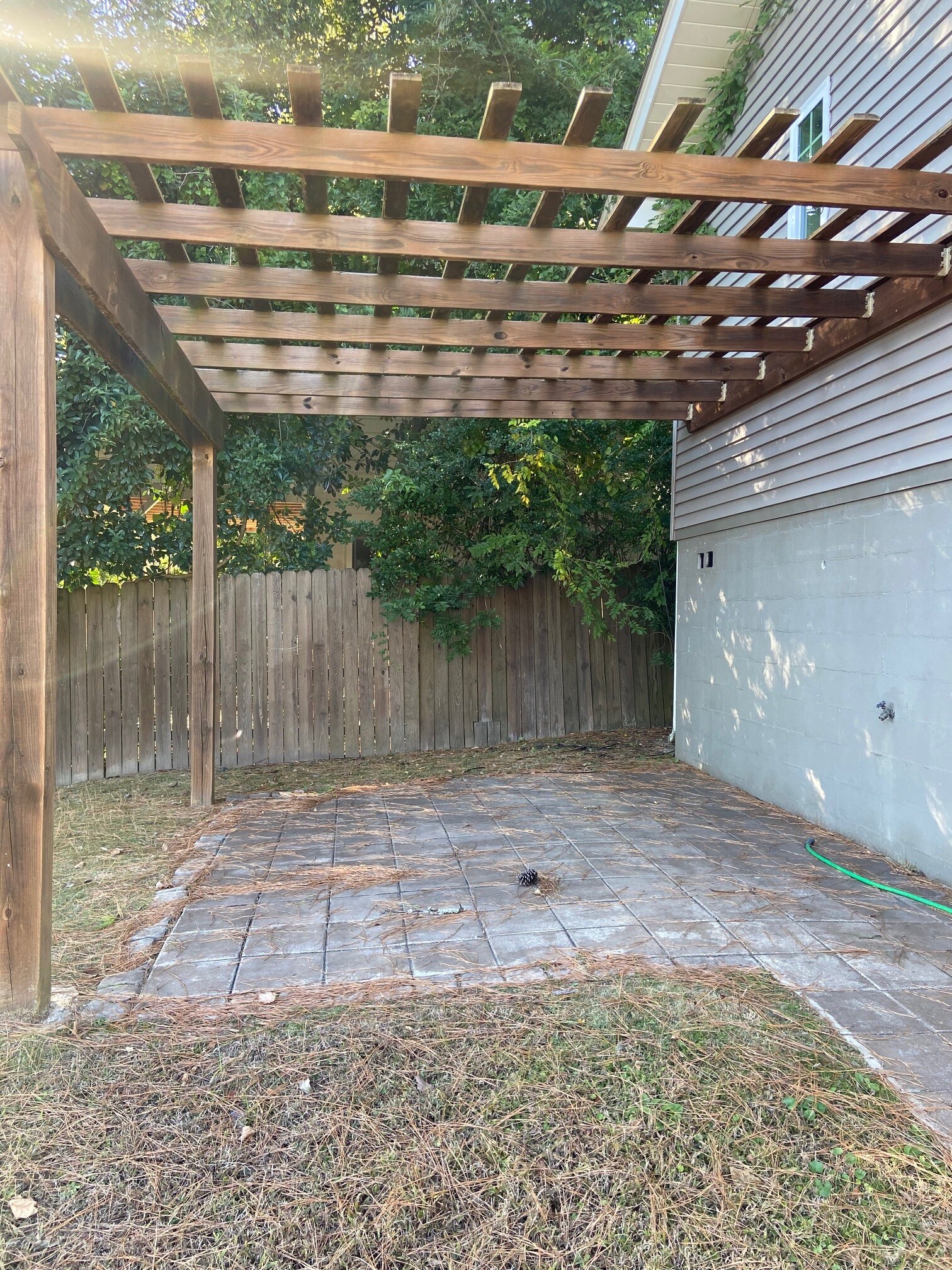 Building Photo - 907 Irving Rd