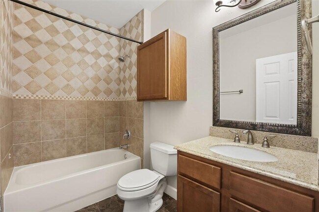 Building Photo - 5554 Palm Lake Cir
