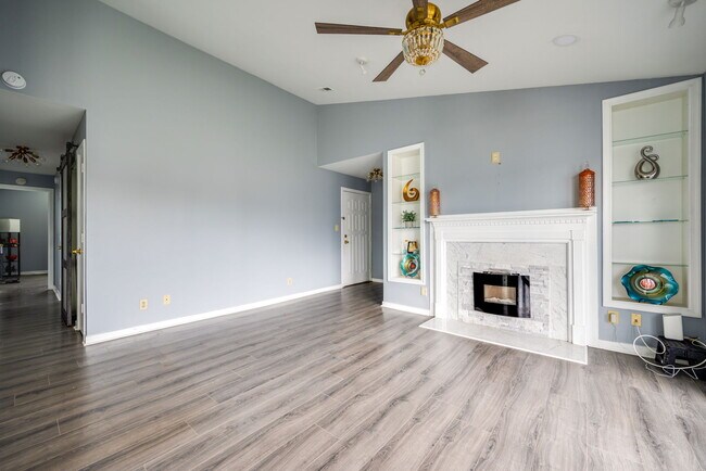 Building Photo - 205 Dockside Dr