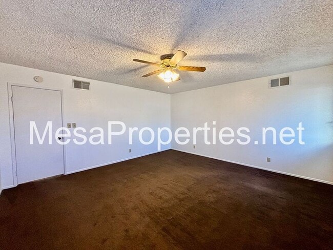 Building Photo - 14216 Brentwood Dr