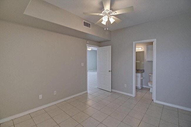 Building Photo - 13986 Fortuna Bay Dr