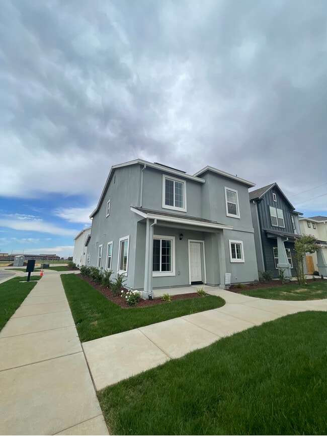 Building Photo - 5070 Palisade Ave