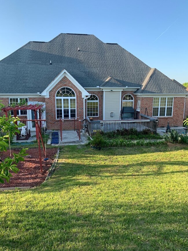 Building Photo - 6007 Windsor Cir