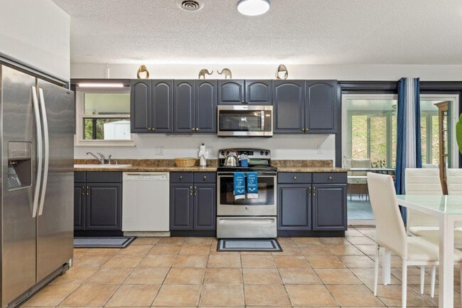 Building Photo - 400 Allensville Rd