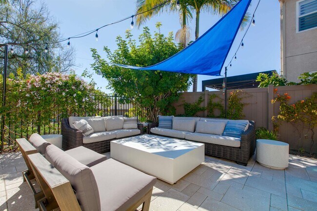 Building Photo - 6052 Rancho Bravado