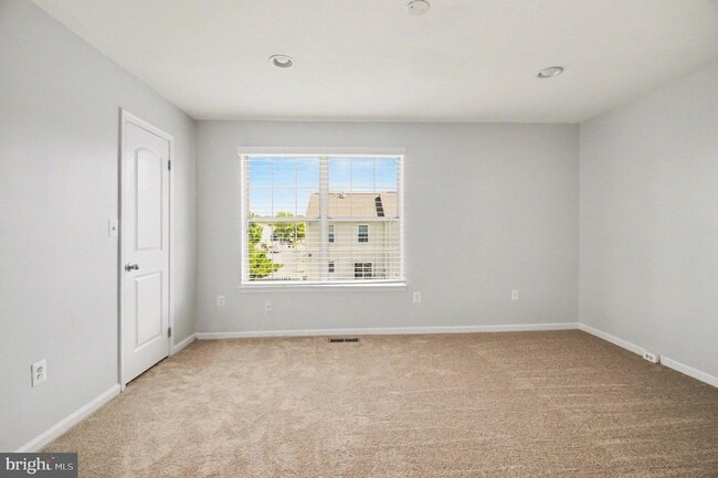 Building Photo - 3648 McDowell Ct