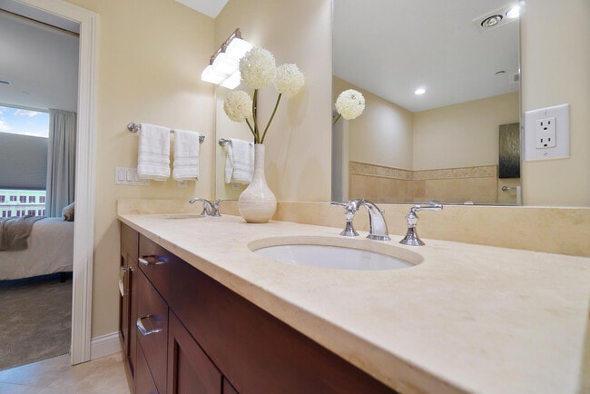 Building Photo - 1 Roebling Wy