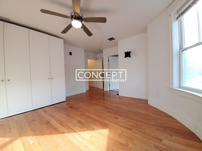 Building Photo - 6 Westminster Ave