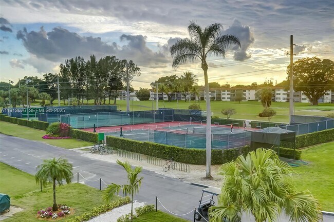 Building Photo - 8900 Washington St