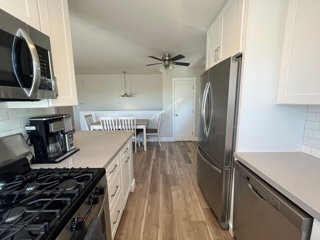 Building Photo - Remodeled, 2BD/2BA Duplex w/ Sunset Views: Fenced Yard, Garage, Steps to Beach & Downtown Encinitas