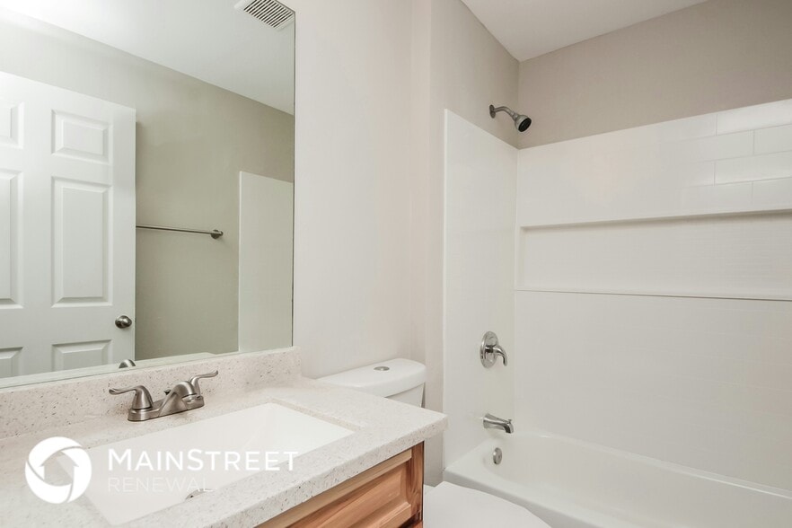 Building Photo - 662 Brockton Dr