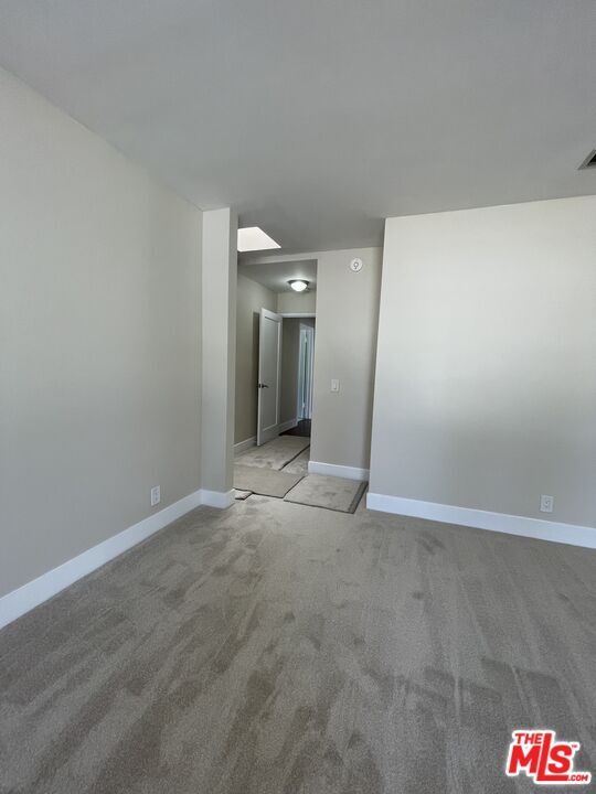 Building Photo - 5048 Enfield Ave