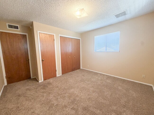 Building Photo - 4036 Mission A