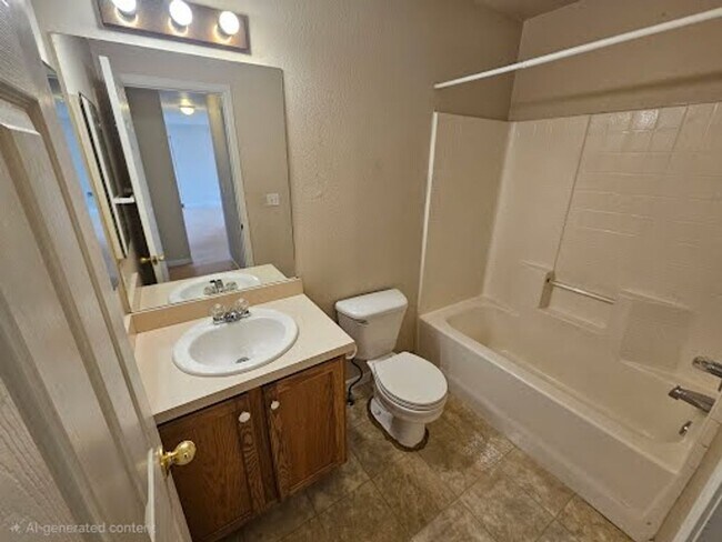 Building Photo - 3/2 Duplex with fenced yard and private courtyard