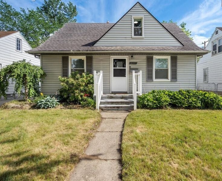 Building Photo - 2204 Mahan St