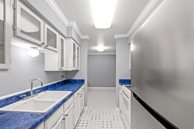 Building Photo - 8787 Brae Acres Rd