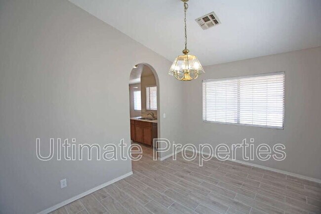 Building Photo - 8537 W Windsor Dr