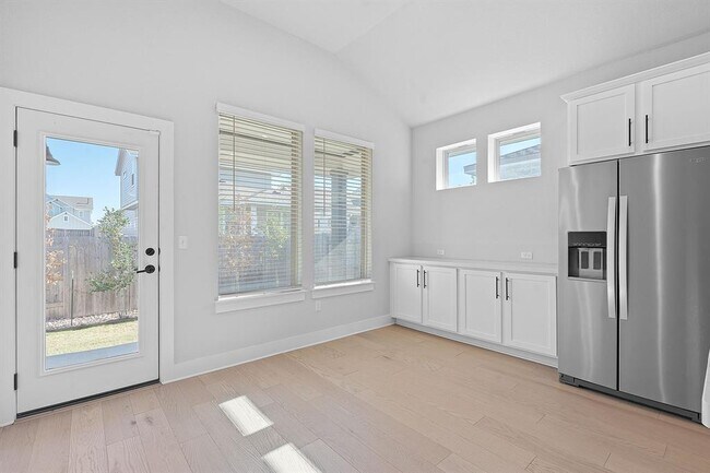Building Photo - 8504 McKamy Dr