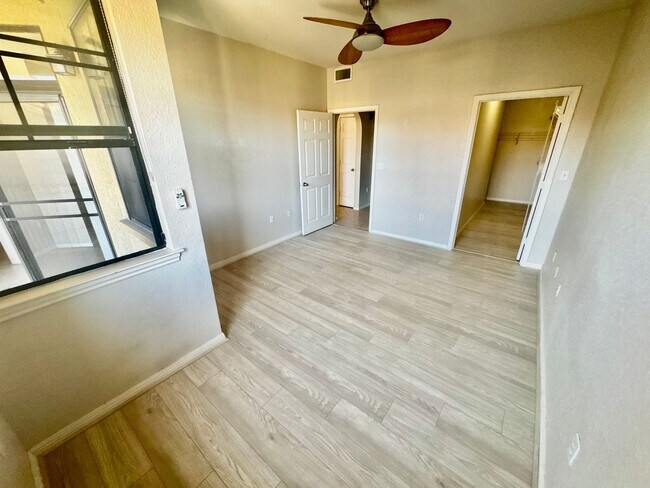 Building Photo - Limited-Time Offer! Rent by April 1st and ...