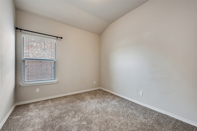 Building Photo - 3805 Weatherstone Dr