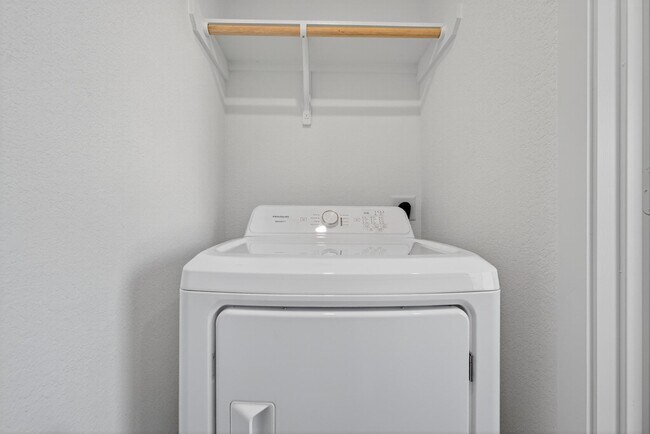 Building Photo - 28739 Bottom Grass Trl