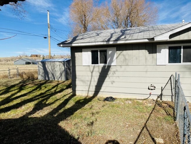 Building Photo - 1355 Goodrich Dr