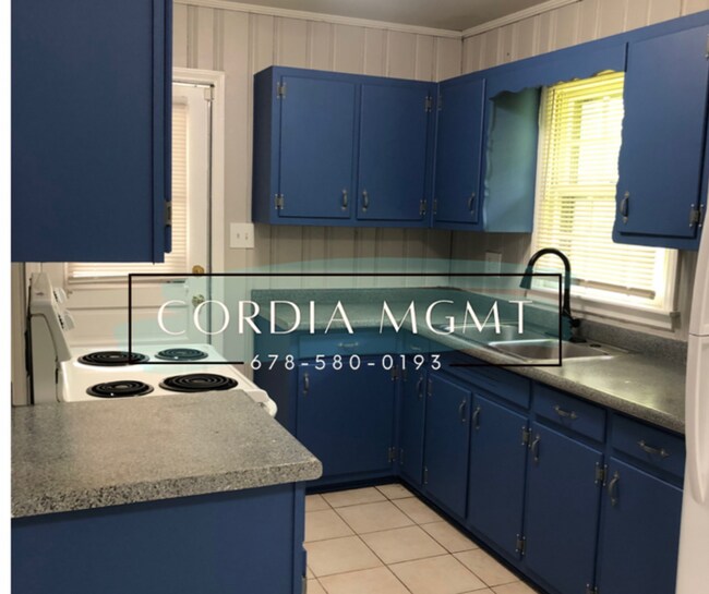 Beautiful Brick Home with Space! Mableto... 376 South Gordon Rd SW