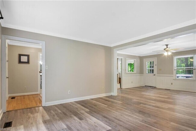 Building Photo - 107 Oak Ridge Ct