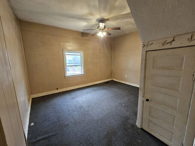 Building Photo - 644 N Howard St