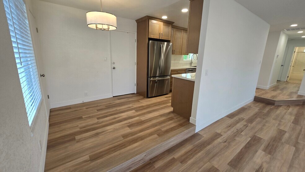 Building Photo - 3443 Kettmann Rd