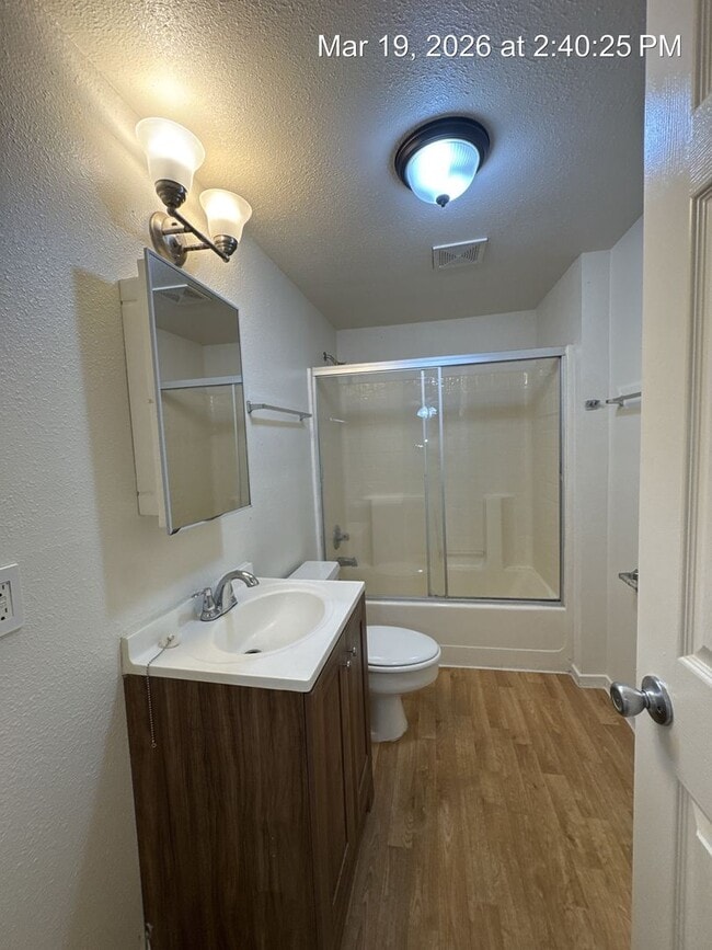 Building Photo - Cozy Corcoran home for rent!