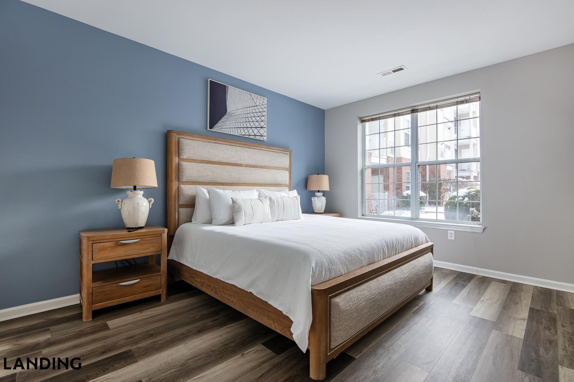 Building Photo - 100 River Park Dr