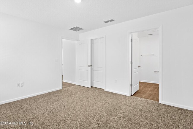 Building Photo - 353 Ardila Cir