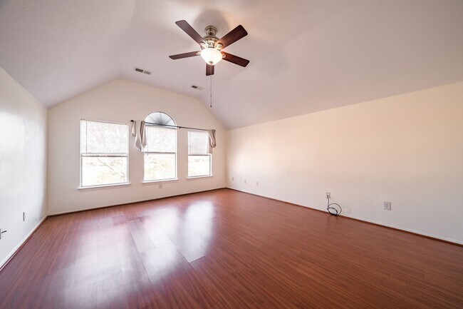 Building Photo - 3627 Heritage Colony Dr