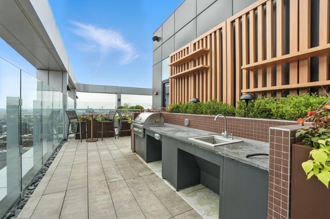 Building Photo - 1118 W Carroll Ave