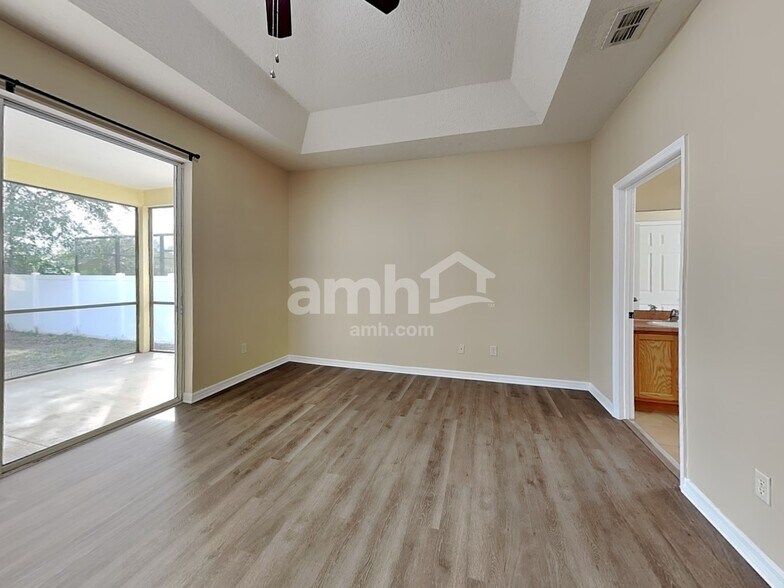 Building Photo - 13450 Sunkiss Loop