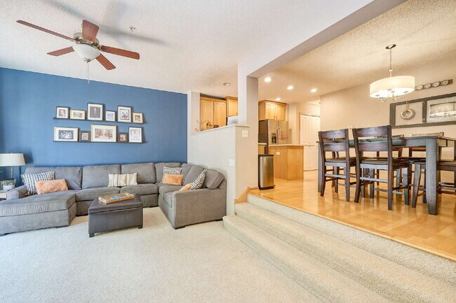 Building Photo - Spacious 4-Bedroom, 4 Bathroom Plymouth Townhouse with Cozy Fireplace - 2510 Sq Ft of Comfort!