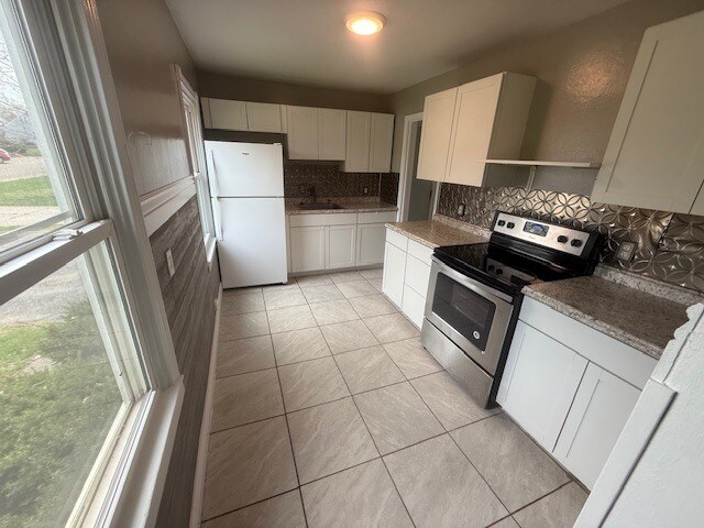 Building Photo - 54221 Maple Ln